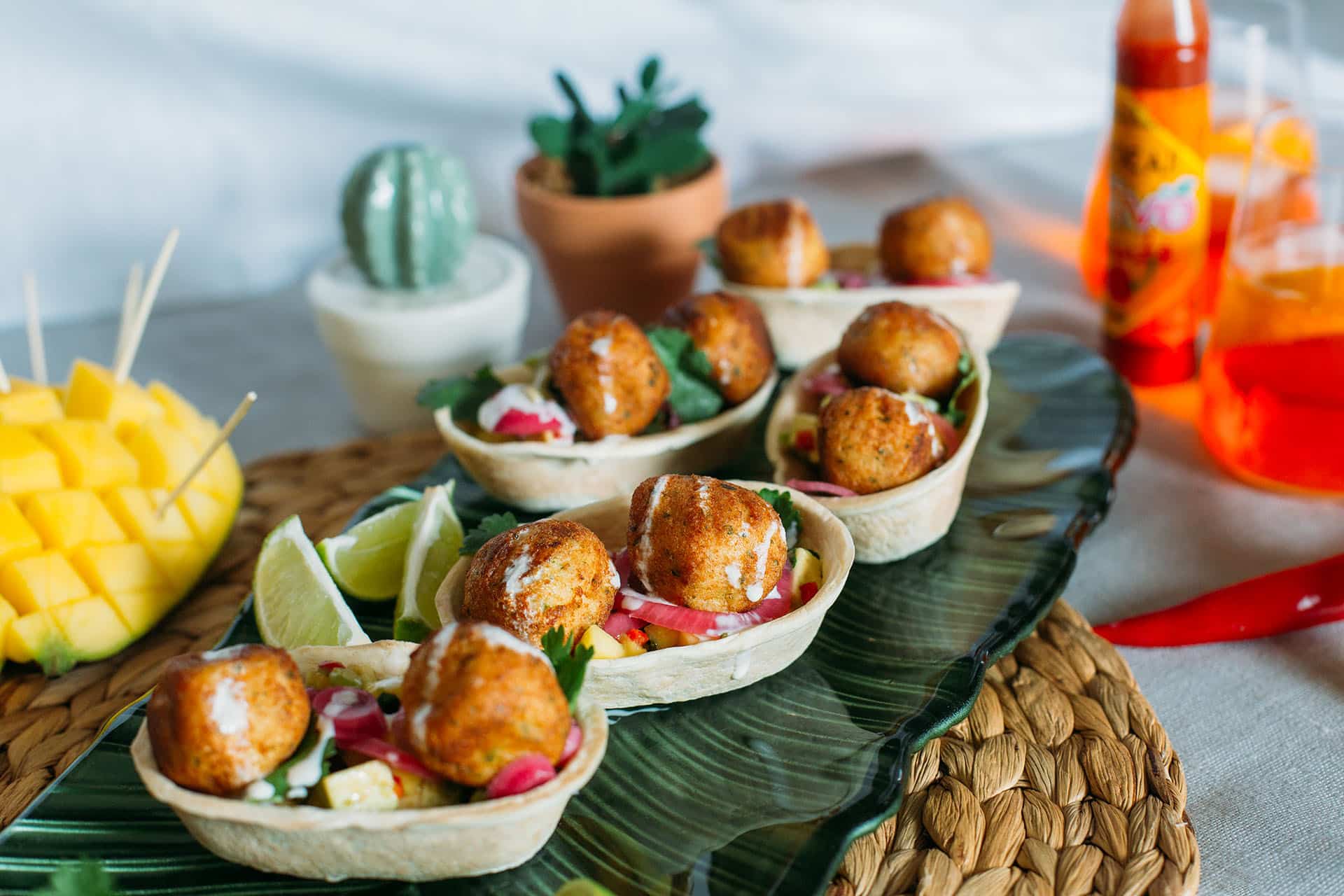 Tacos De La Mer Aux Accras De Morue Cap Ocean Cremeux Avocat Et